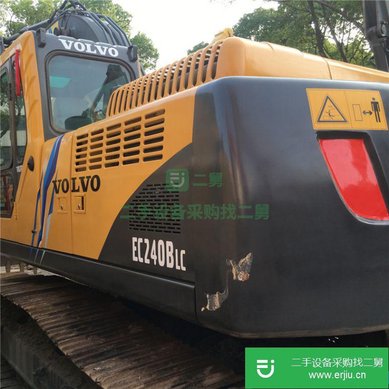 轉(zhuǎn)讓:二手沃爾沃210挖掘機(jī)勁大皮實(shí)挖掘力強(qiáng)