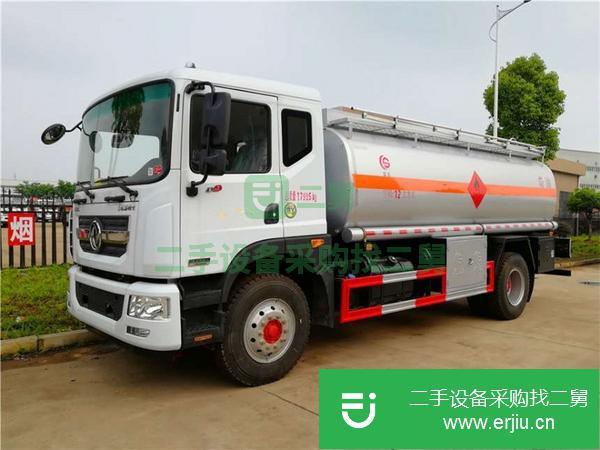 原廠正品12噸油罐車低價(jià)出售