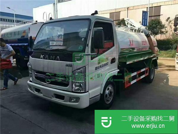 轉讓凱馬吸糞車 3300軸距 5.6方超大公告容積國五