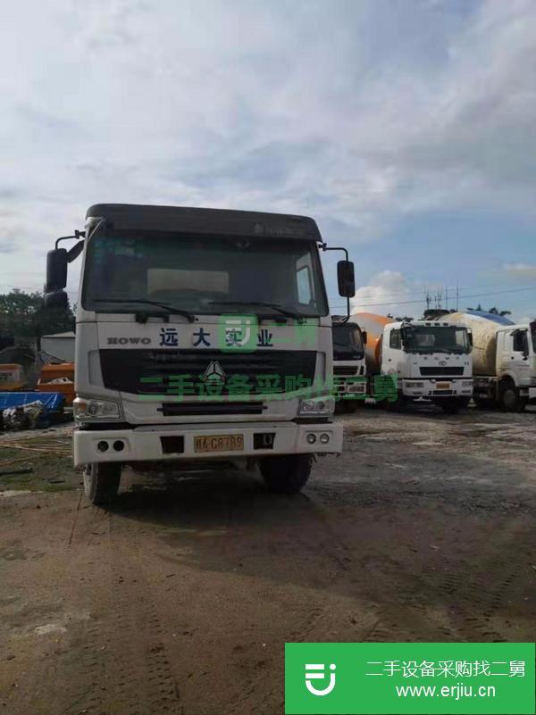 轉讓二手的精品特價13年重汽豪沃攪拌車