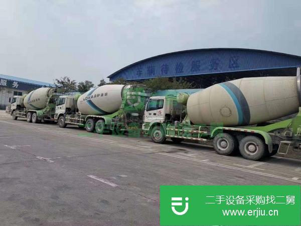攪拌站出售一批歐曼國語攪拌車