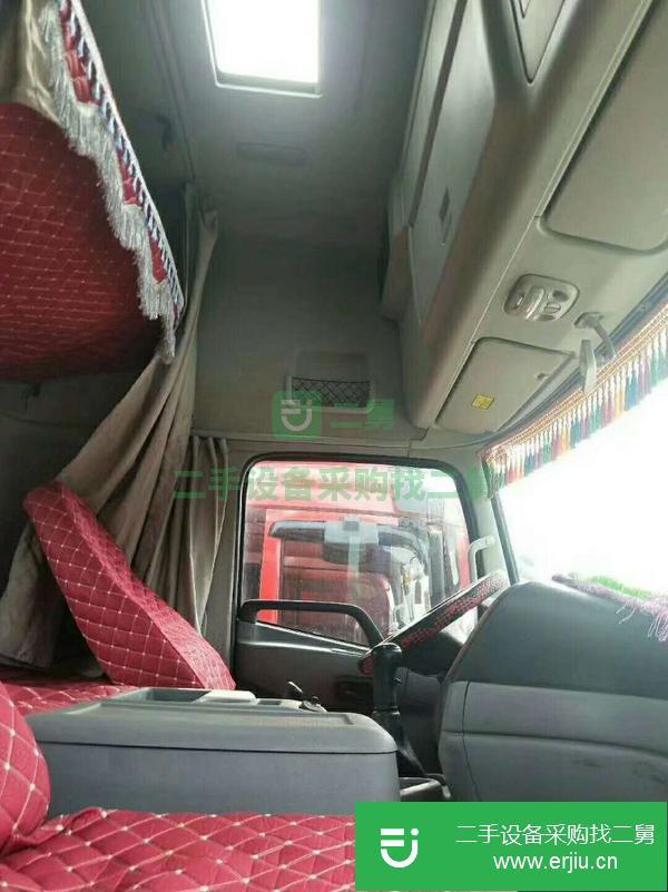 轉(zhuǎn)讓二手17年?yáng)|風(fēng)天龍雙驅(qū)牽引車(chē)420馬力國(guó)五車(chē)  可提檔過(guò)戶(hù) 保證原裝車(chē)