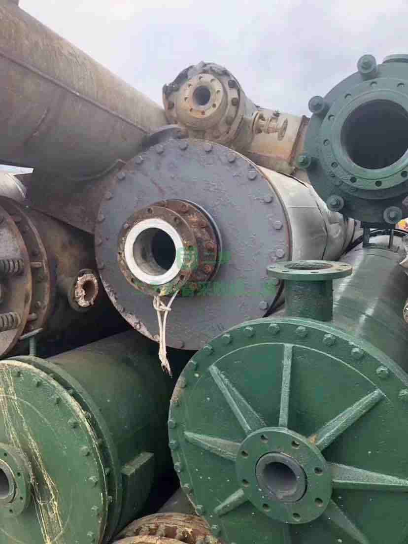 低價出售二手石墨冷凝器、石墨交換器設備