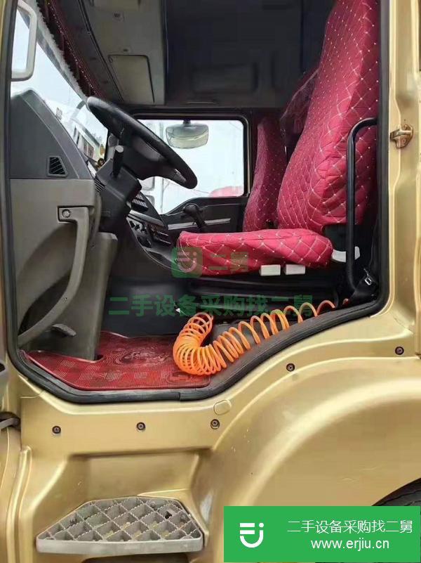 轉(zhuǎn)讓二手17年陜汽德龍新M3000牽引車  國五排放