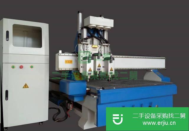 三頭雕刻機(jī)1325衣柜門(mén)雕刻木工開(kāi)料機(jī)