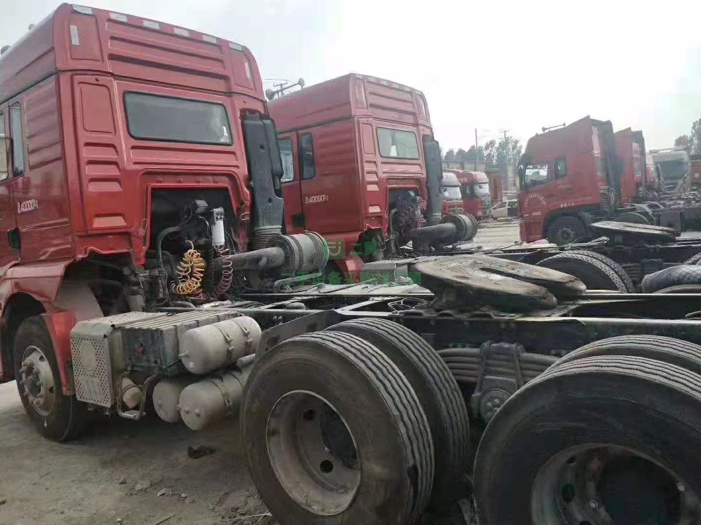 低價出售二手新M 3000雙驅輕體牽引車