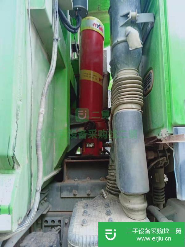 轉讓17年二手豪沃自卸車 380馬力 后八輪