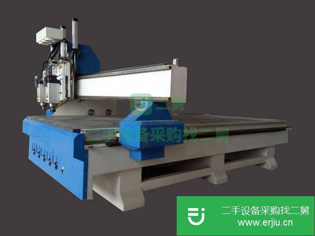 三頭雕刻機(jī)1325衣柜門(mén)雕刻木工開(kāi)料機(jī)