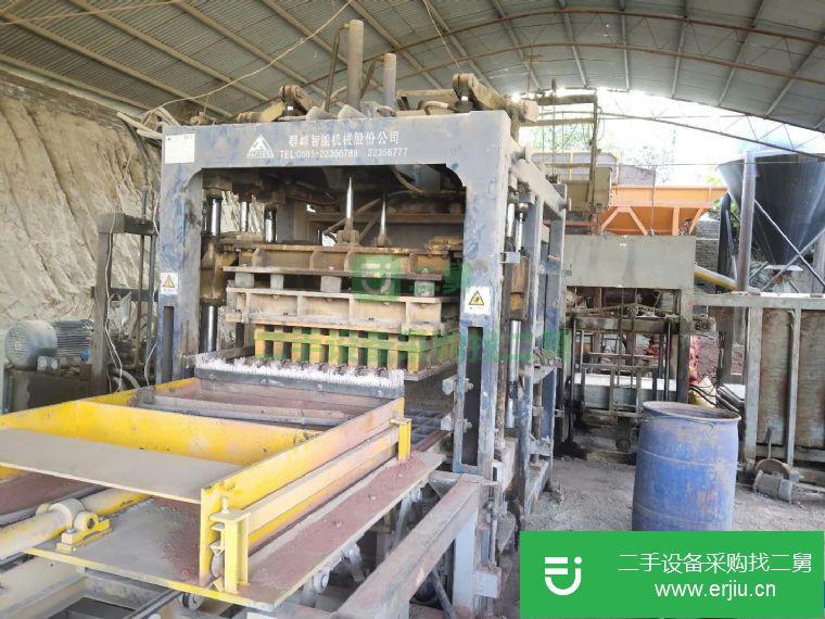 轉(zhuǎn)讓:群峰十型水泥磚機(jī)
