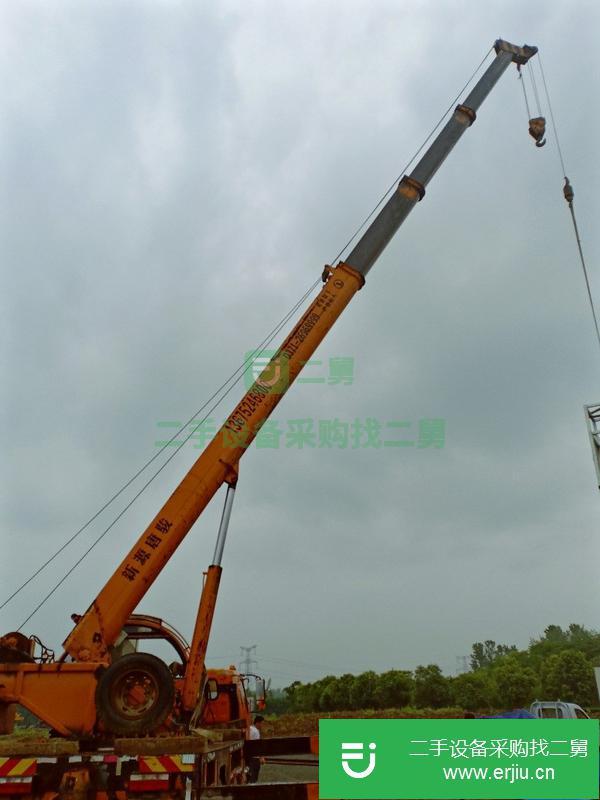轉(zhuǎn)讓新源十噸吊車