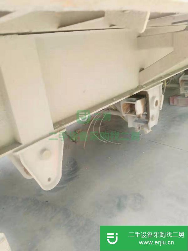 出售一批9.5米側翻半掛車 價格美麗