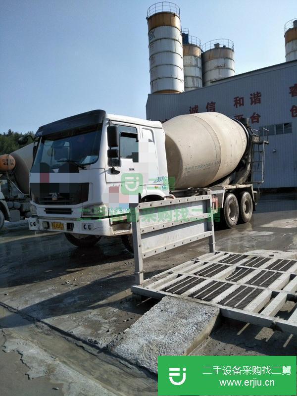 轉(zhuǎn)讓出售豪沃唐山鴻達14方攪拌車