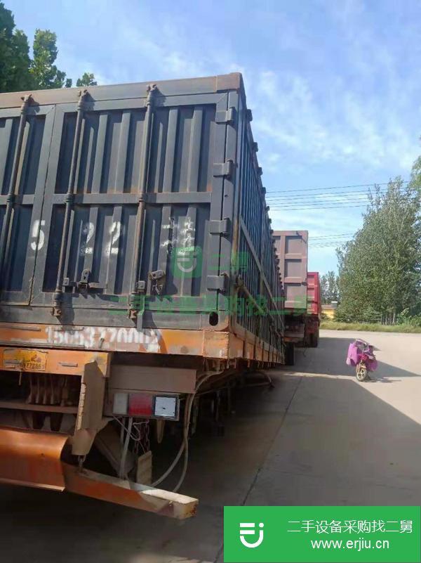 出售一批9.5米側翻半掛車 價格美麗