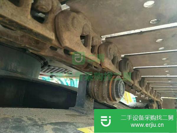低價(jià)出售二手的八成新的進(jìn)口日立70挖機(jī)
