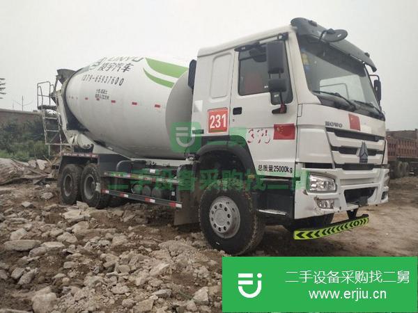 轉(zhuǎn)讓18年重汽豪沃國(guó)五，大14方，混泥土攪拌車