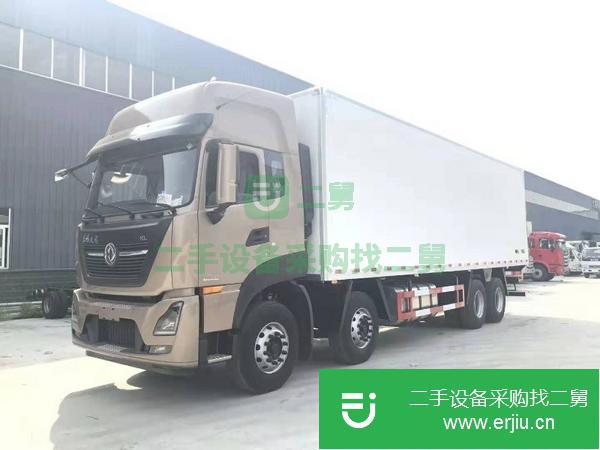 現有一臺東風天龍9 米6肉鉤冷藏車低價出售