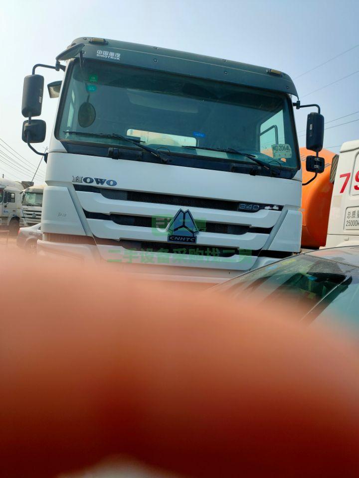 急售8成新攪拌車豪沃豪沃12方攪拌車山東省濟寧市