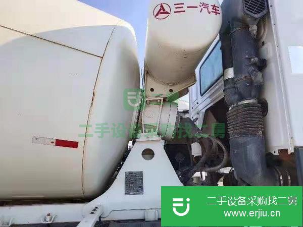 出售16年豪沃攪拌車  國四排放  三一上裝