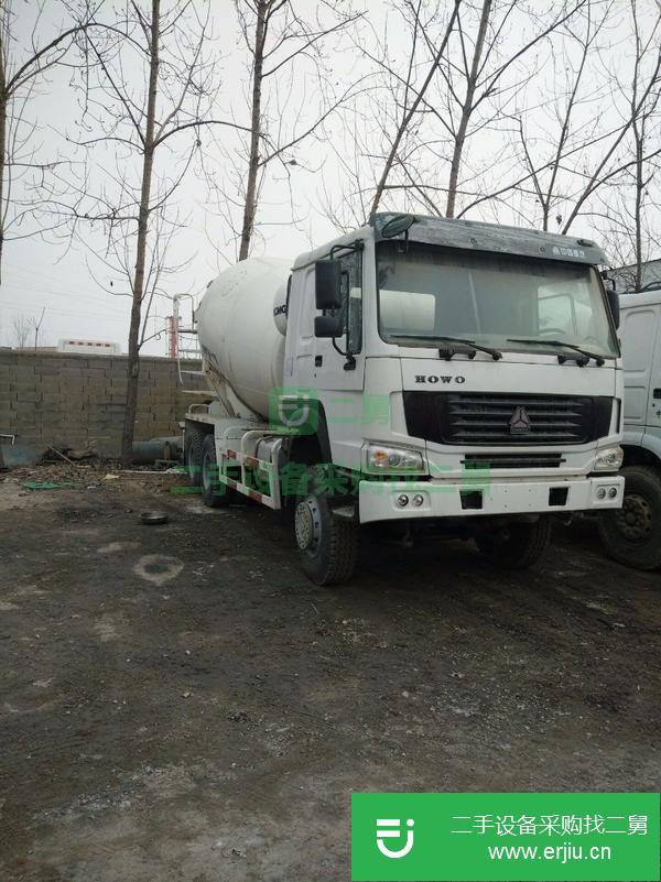 出售二手混凝土攪拌罐車,豪沃手續齊全