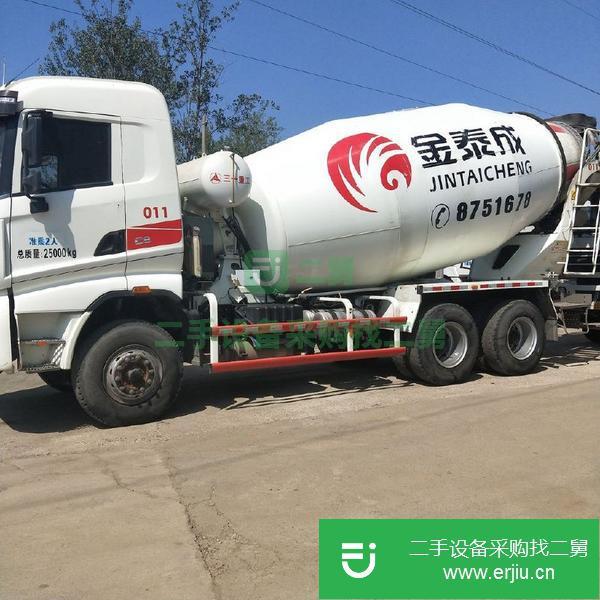 二手的12方精品三一混凝土攪拌罐車轉(zhuǎn)讓