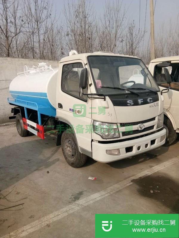 轉(zhuǎn)讓精品五立方吸糞車質(zhì)保一年