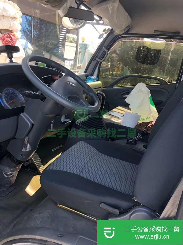 油罐車東風二手8噸油車低價出售