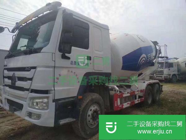 出售一臺15年國四豪沃混泥土攪拌車