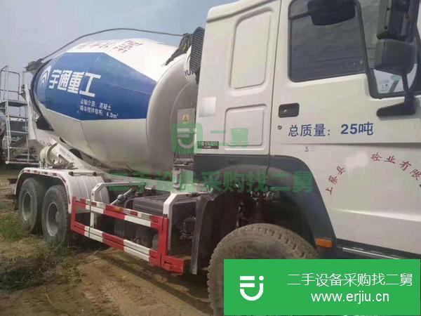 出售一臺15年國四豪沃混泥土攪拌車
