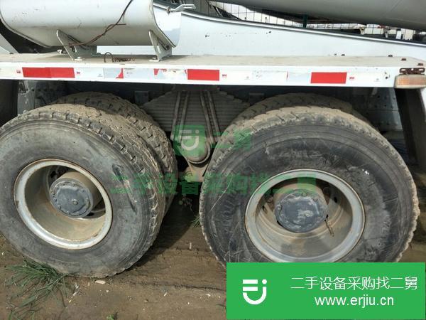 轉讓二手的17年22方豪沃鴻達上裝攪拌車，可分期付款
