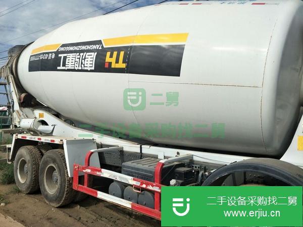 轉讓二手的17年22方豪沃鴻達上裝攪拌車，可分期付款