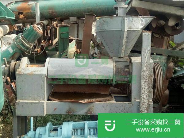 低價出售140型榨油機 廣鑫，清江的都有需要的請聯系