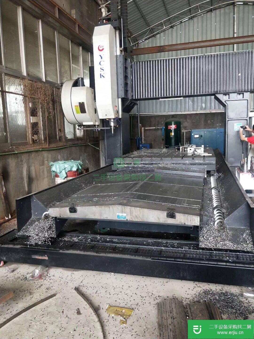 出售二手的九成新的南通龍門加工中心