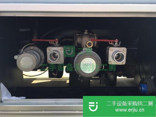 二手帶手續8噸加油車出售