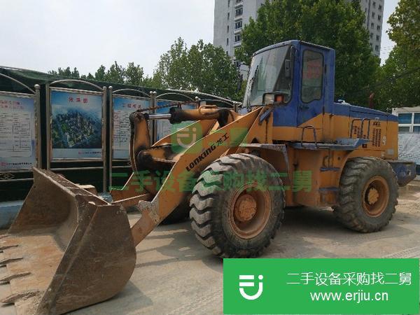 轉(zhuǎn)讓龍工30鏟車加長(zhǎng)臂09年9月份車沒(méi)毛病