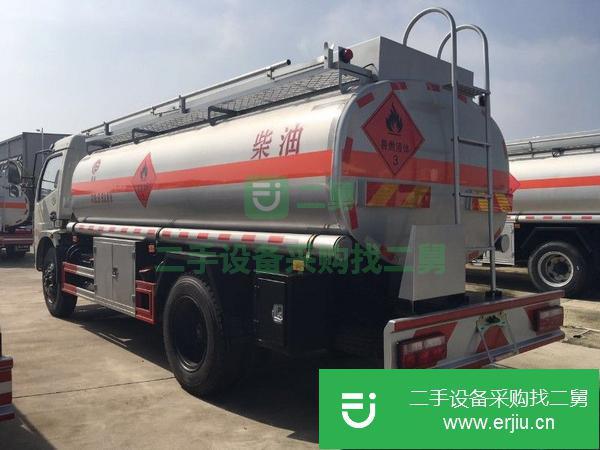 二手帶手續8噸加油車出售