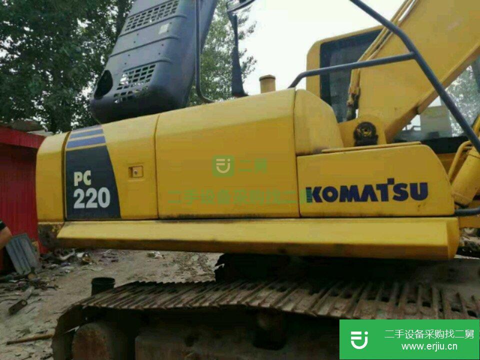 二手挖掘機(jī)小松220/8出售，車況好