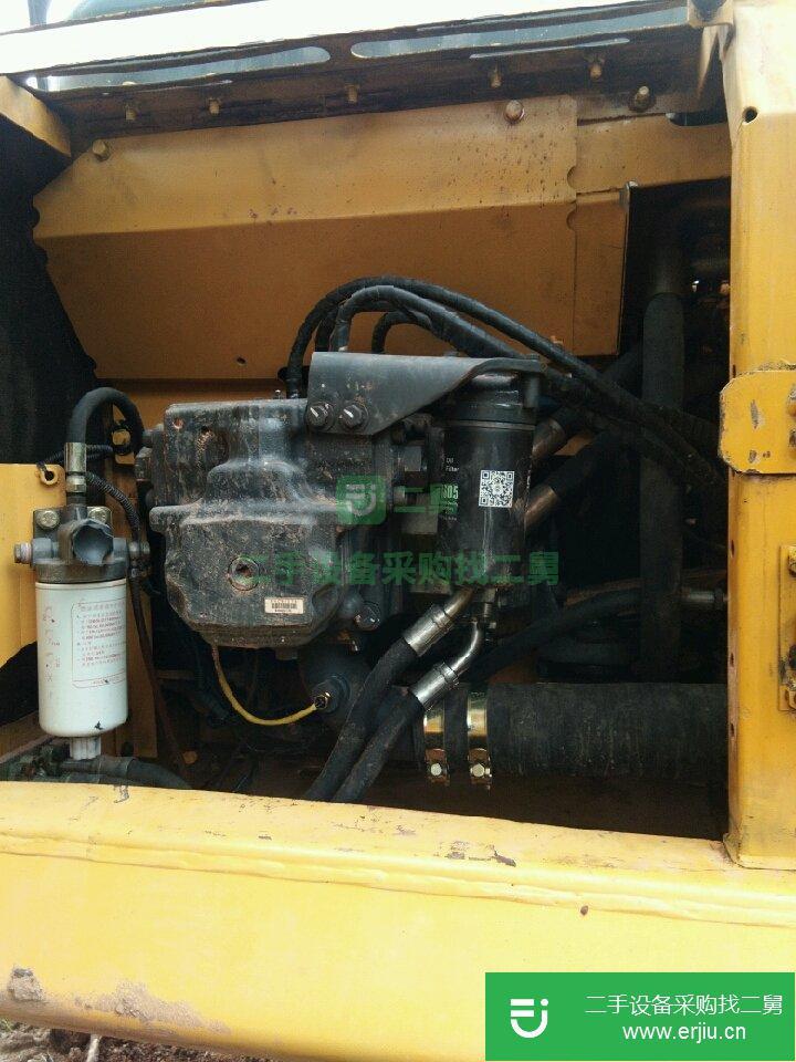 二手挖掘機(jī)小松220/8出售，車況好
