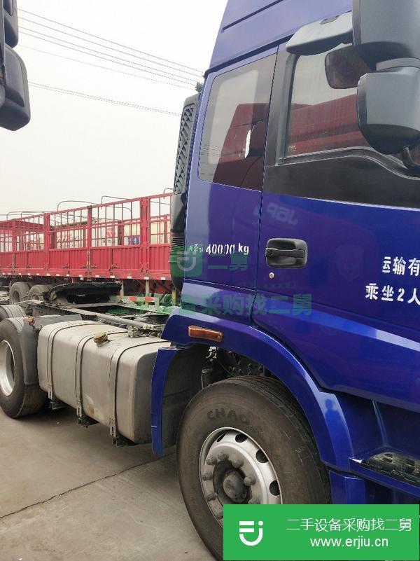 二手新款歐曼國(guó)五牽引車(chē)430馬力  保證原裝車(chē) 手續(xù)齊全 包提檔過(guò)戶