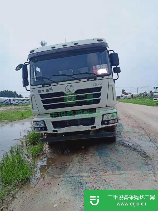 出售18年二手德龍攪拌車 375馬力 大12方