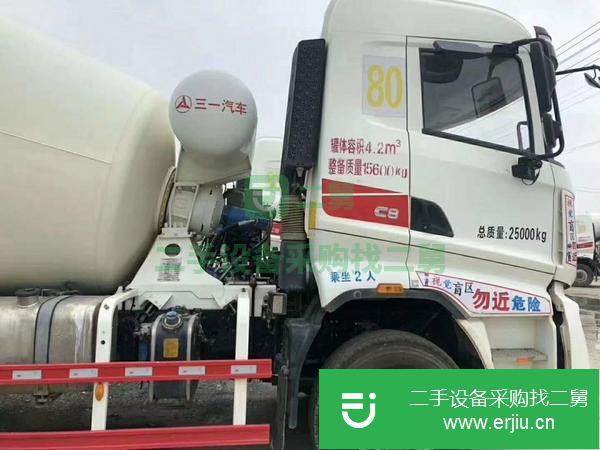 轉讓二手的18年重汽豪沃十四方攪拌車，可分期，可提檔