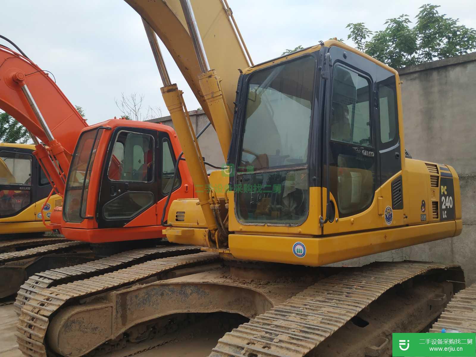 小松200二手挖掘機(jī)小松 PC240LC-8 挖掘機(jī) (全國(guó)包配送)
