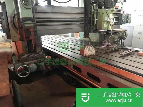 出售一臺2*12米龍門銑床