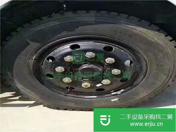 轉讓國五8噸加油車全國包上戶可分期驗車付款
