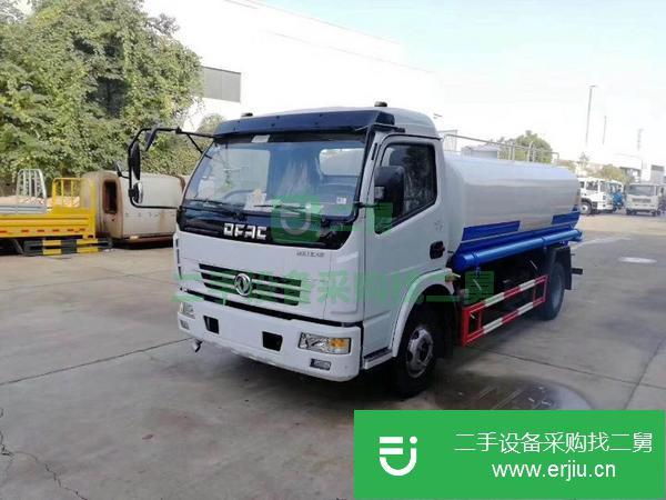 5方灑水車現車低價出售
