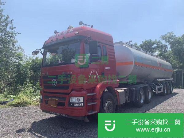 30噸八成新油罐車低價轉(zhuǎn)讓