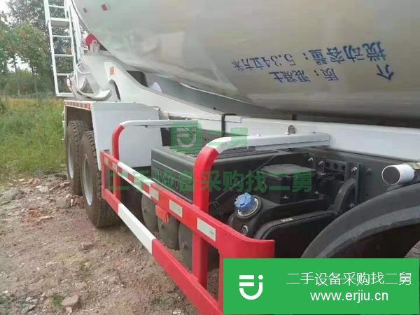 出售19年豪沃攪拌車   國五排放   大20方罐