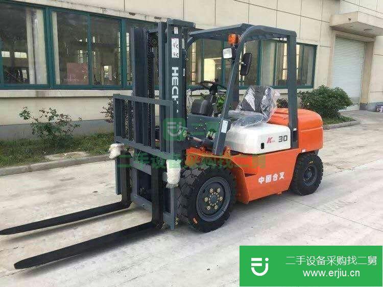 低價轉讓出售柴油叉車，九成新