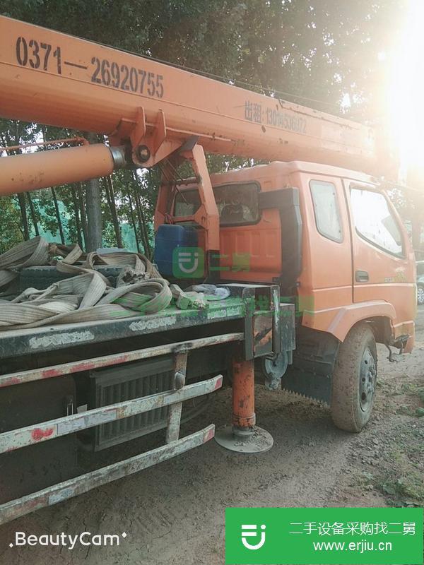 轉讓新源十二噸吊車
