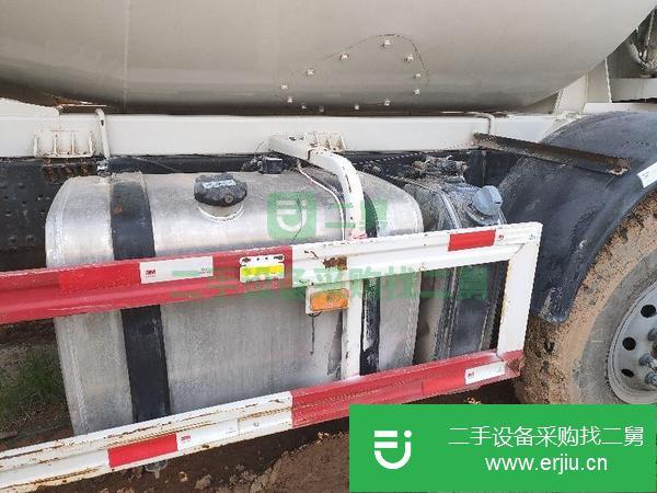 轉讓17年7月國五德龍攪拌車剛年申帶一年保險原版車況好