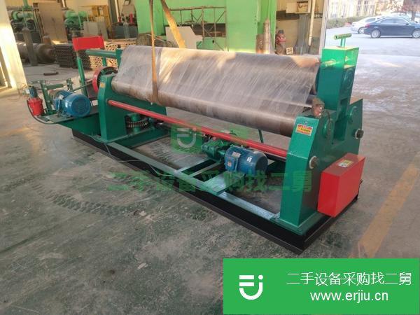 出售經濟型W11-12*200三輥對稱式機械卷板機